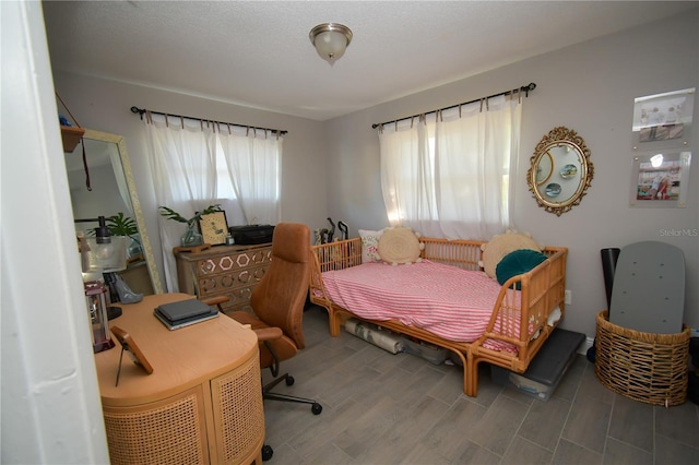 628 Riverview Ave, Altamonte Springs, FL 32714 - bedroom featuring wood finished floors