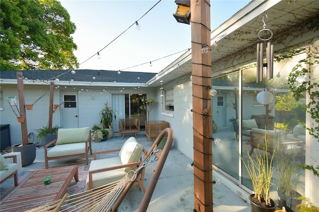 628 Riverview Ave, Altamonte Springs, FL 32714 - view of patio featuring outdoor lounge area