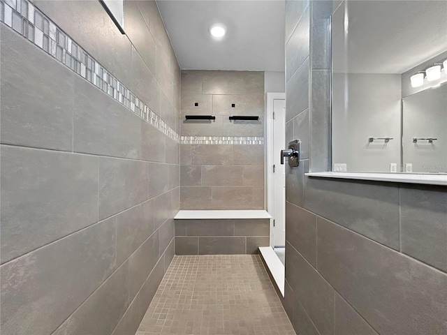 6256 Baywood Ct, Bradenton, FL 34211 - full bathroom with tiled shower