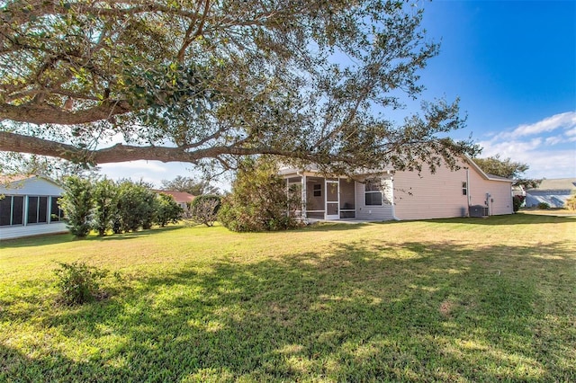 1425 Hollyberry Pl, The Villages, FL 32162 - photo 7