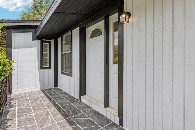 18015 Beach St, Umatilla, FL 32784 - entrance to property with covered porch