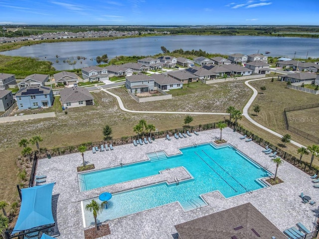 313 Sofia Ln, Lake Alfred, FL 33850 - aerial view of a pool area and a nearby body of water