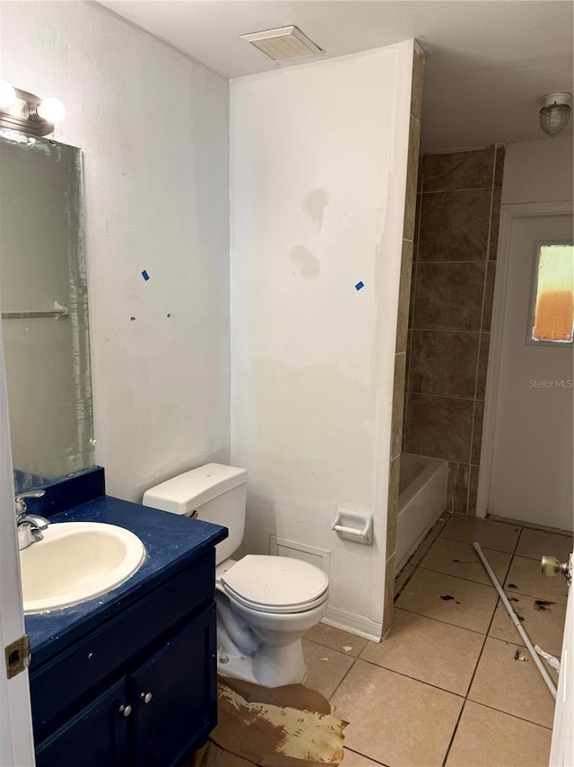 2207 Robel Trl, Clermont, FL 34714 - full bath with tile patterned flooring and vanity