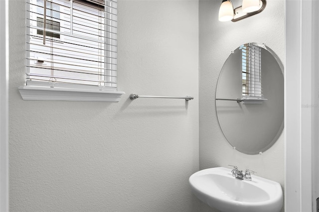 505 Venetian Palms Blvd, New Smyrna Beach, FL 32168 - bathroom featuring a sink