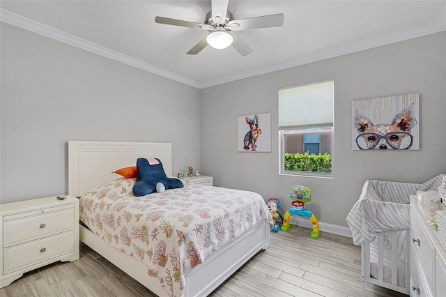 100 Verde Way, Debary, FL 32713 - bedroom with crown molding, light wood-style flooring, and a ceiling fan