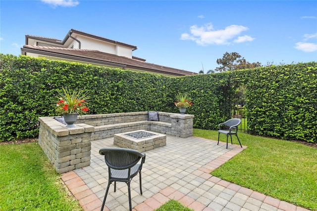 8424 Lake Burden Cir, Windermere, FL 34786 - view of patio / terrace with a fire pit