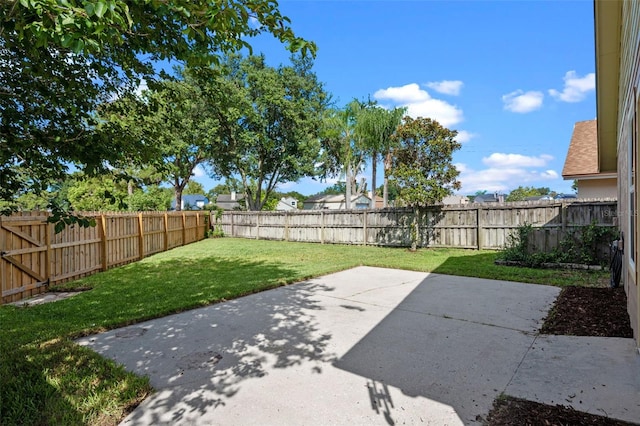 851 Bates Ct, Casselberry, FL 32707 - fenced backyard with a patio area