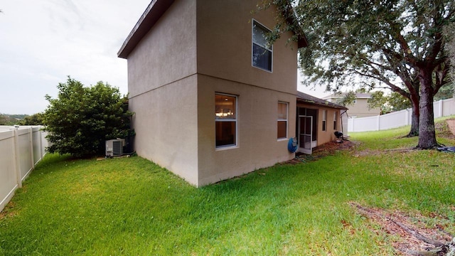 3552 Macauley Ct, Ocoee, FL 34761 - view of side of property featuring stucco siding and a fenced backyard
