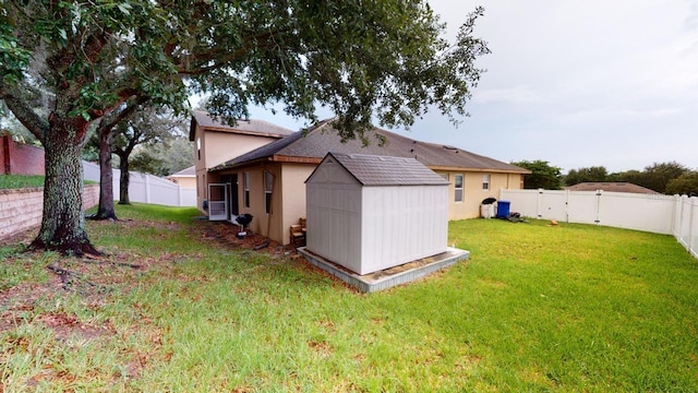 3552 Macauley Ct, Ocoee, FL 34761 - fenced backyard featuring a storage unit