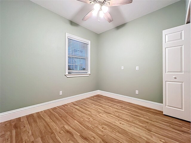 731 Guernsey St, Orlando, FL 32804 - photo 23