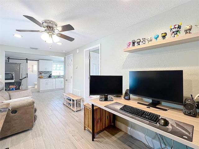 731 Guernsey St, Orlando, FL 32804 - photo 33