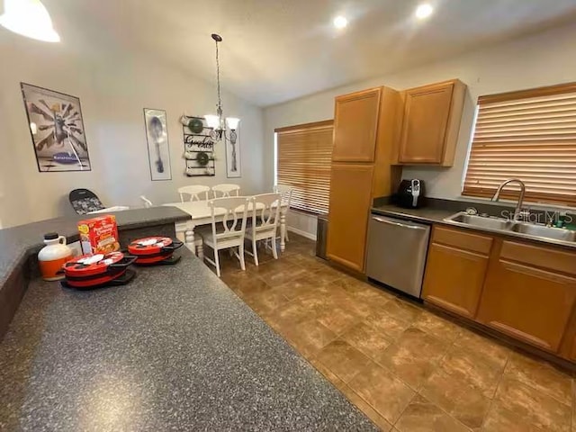 8071 Roaring Creek Ct, Kissimmee, FL 34747 - kitchen with dishwasher, vaulted ceiling, dark countertops, a chandelier, and decorative light fixtures
