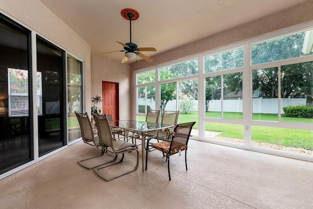 6631 Crestmont Glen Ln, Windermere, FL 34786 - sunroom / solarium featuring a ceiling fan and outdoor dining area