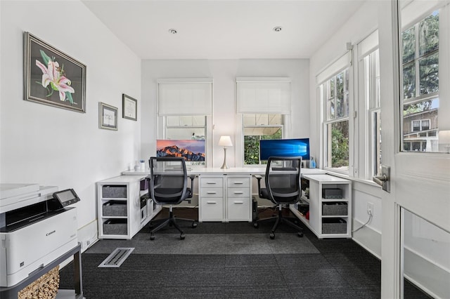 213 Phillips Pl, Orlando, FL 32806 - office space with dark carpet