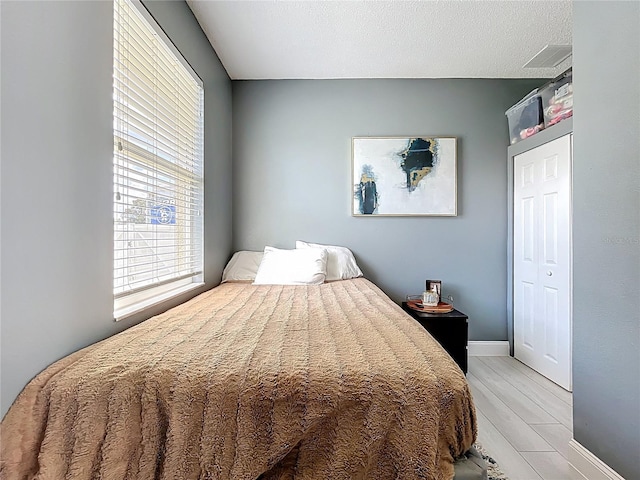 238 Hunt St, Clermont, FL 34711 - bedroom with baseboards