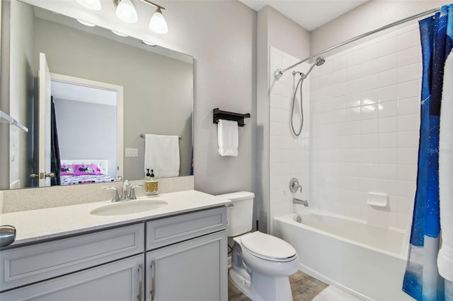 2433 Santa Vista Loop, Apopka, FL 32703 - full bathroom with shower / tub combo, vanity, and wood finished floors