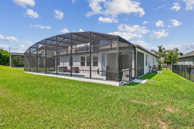 2433 Santa Vista Loop, Apopka, FL 32703 - back of house featuring glass enclosure