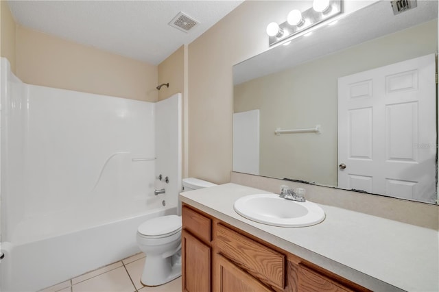 19 Potters Ln, Palm Coast, FL 32164 - bathroom featuring tile patterned flooring, washtub / shower combination, and vanity