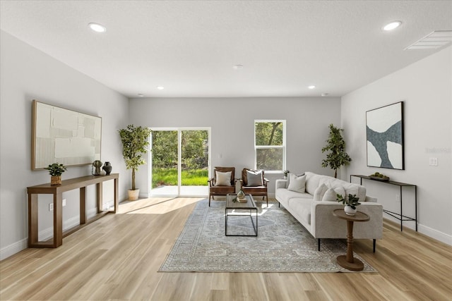 1970 SW 160th Pl, Ocala, FL 34473 - living area with light wood-style floors and recessed lighting