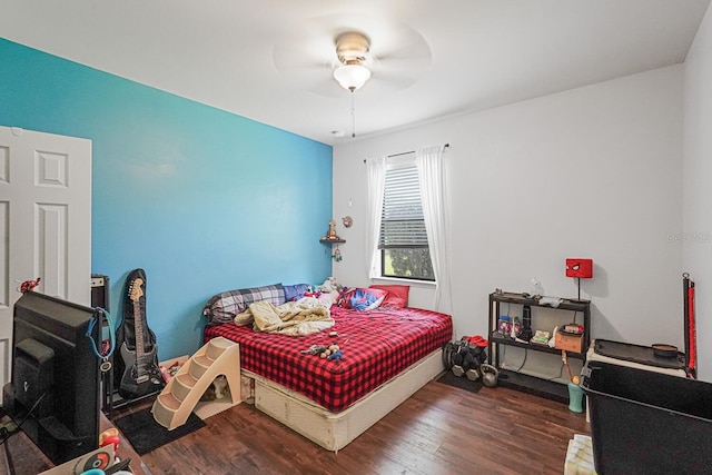 2647 Running Oak Ct, North Port, FL 34289 - bedroom featuring wood finished floors and a ceiling fan