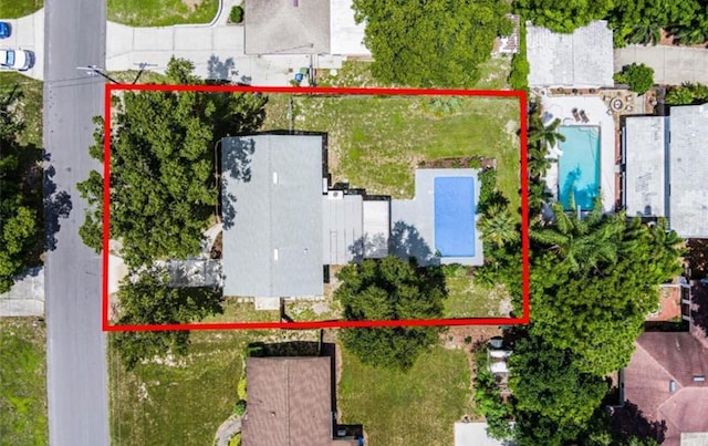 904 15th St NE, Winter Haven, FL 33881 - aerial view of property and surrounding area featuring property boundaries highlighted