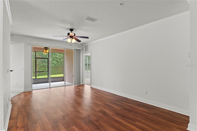 8362 Bella Tierra Ct Unit 10146, Davenport, FL 33896 - unfurnished room featuring a ceiling fan, wood finished floors, crown molding, and a textured ceiling