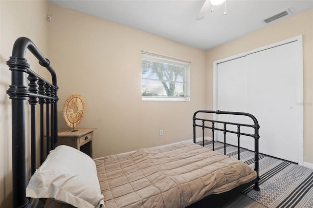 575 Ave M SE, Winter Haven, FL 33880 - bedroom featuring a closet and a ceiling fan