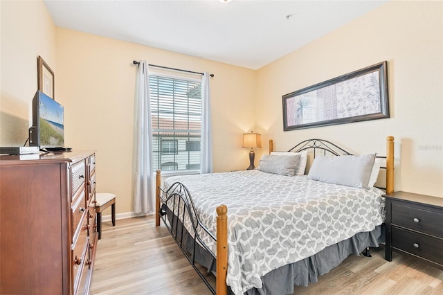4024 Breakview Dr Unit 402, Orlando, FL 32819 - bedroom featuring light wood-style floors