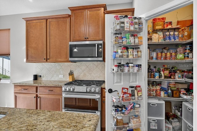 30120 Hackney Loop, Mount Dora, FL 32757 - view of pantry