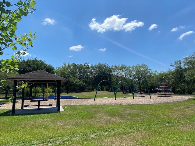 1709 Shady Ridge Ct Unit 243, Orlando, FL 32807 - view of community featuring a gazebo and a lawn