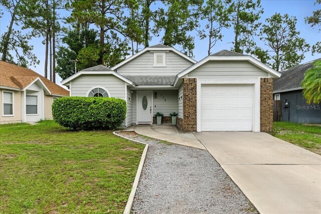 174 Edgewater Cir, Sanford, FL 32773 - photo 1