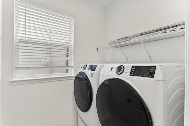 2604 Pinnacle, Clermont, FL 34711 - laundry room featuring washing machine and clothes dryer