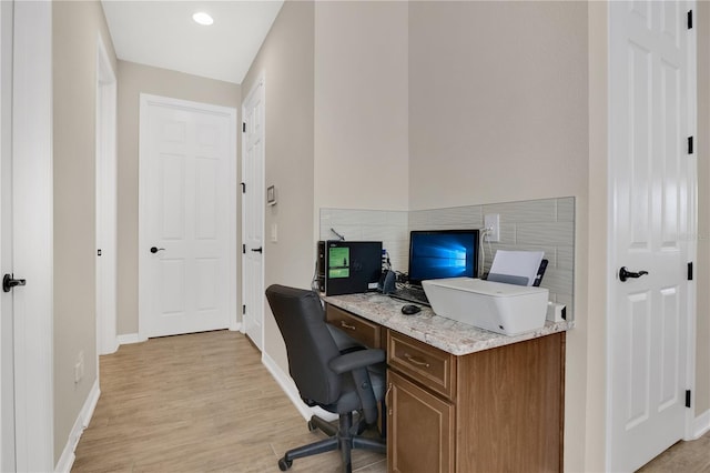 1564 Atlantic Coastline Loop, Oakland, FL 34787 - office with light wood-type flooring and built in desk