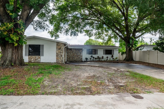 849 Forester Ave, Orlando, FL 32809 - photo 2