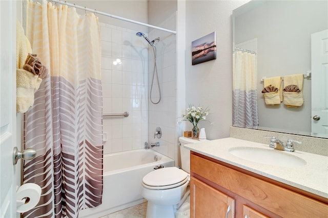 480 Kestrel Dr, Groveland, FL 34736 - bathroom featuring vanity and shower / bath combination with curtain