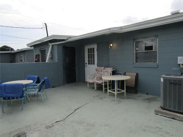 5010 Shoshone St, Orlando, FL 32819 - view of patio / terrace