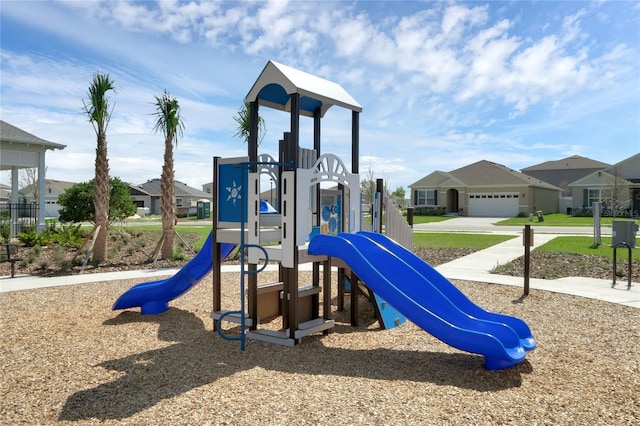 3336 Thicket St, Tavares, FL 32778 - community jungle gym with a residential view