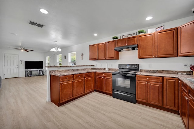 9 Summerset Ter, Casselberry, FL 32707 - kitchen featuring black electric range oven, under cabinet range hood, light wood-style floors, a chandelier, and recessed lighting