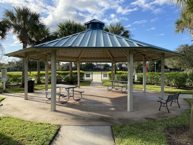 8804 Warwick Shore Xing Unit X, Orlando, FL 32829 - view of property's community with a gazebo