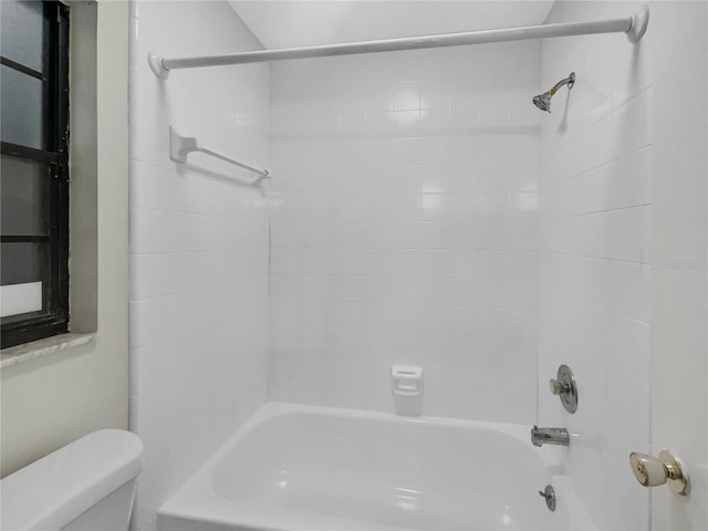 101 Whitley Bay Ln, Longwood, FL 32779 - full bath featuring toilet and  shower combination