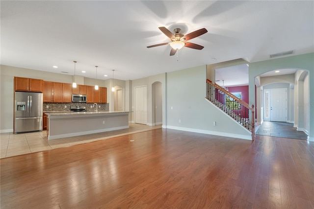 1067 Beckon Ct, Spring Hill, FL 34609 - photo 8