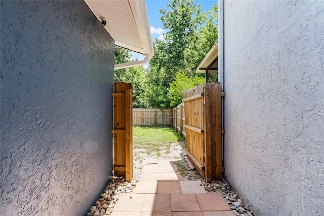 610 Huntly Ln, Winter Springs, FL 32708 - view of property exterior with stucco siding