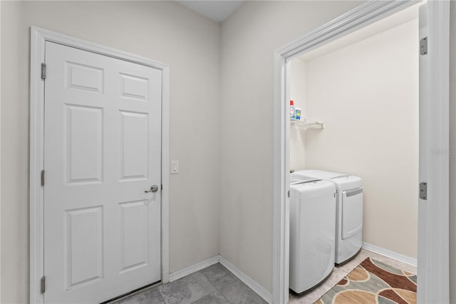 3443 Sagebrush St, Harmony, FL 34773 - laundry area featuring washer and dryer and baseboards