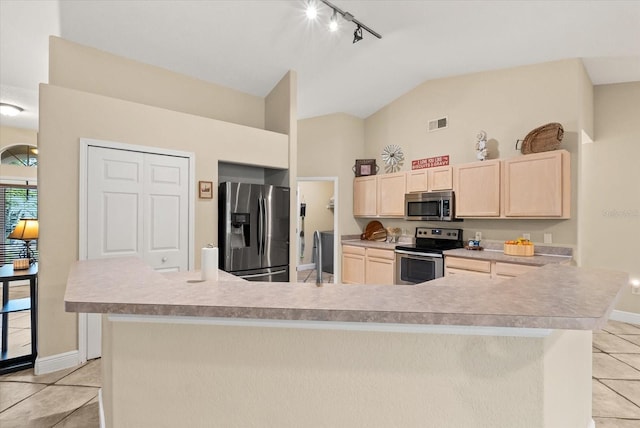 2327 Whitehorse St, Deltona, FL 32738 - photo 8