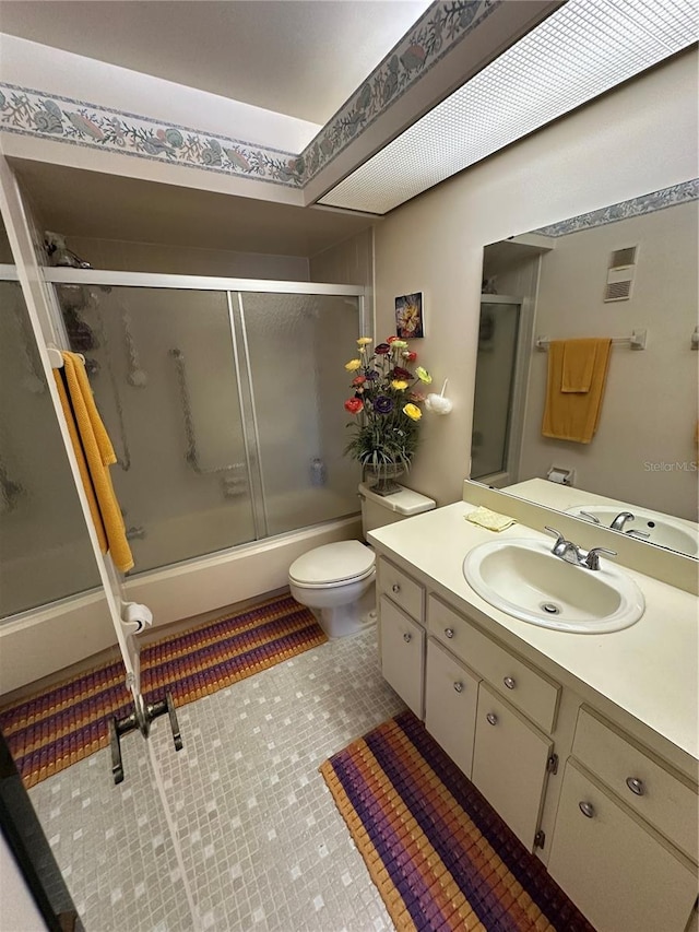3279 Westridge Blvd Unit 204, Orlando, FL 32822 - full bath featuring vanity and shower / bath combination with glass door