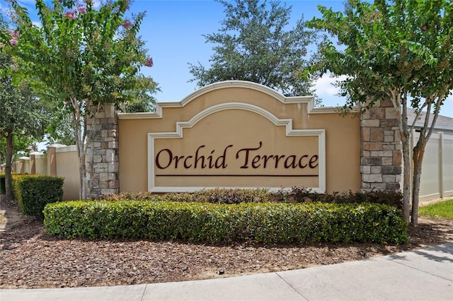 1291 Lassen St, Haines City, FL 33844 - view of community sign