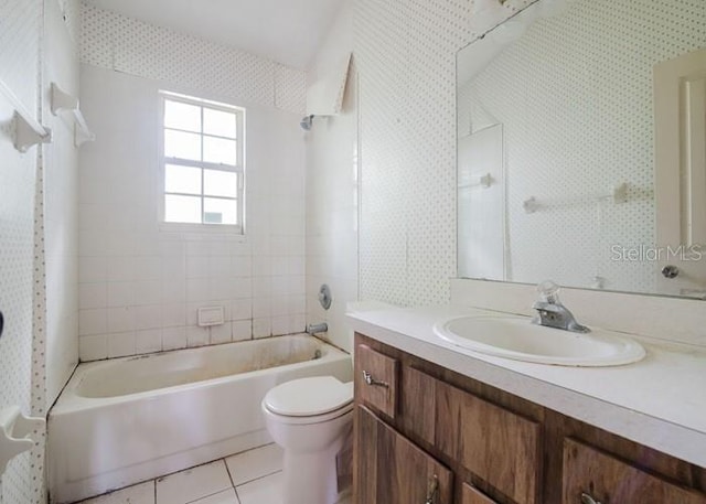 6140 SE 46th Avenue Rd, Ocala, FL 34480 - full bath with vanity, tile patterned flooring, shower / washtub combination, and wallpapered walls