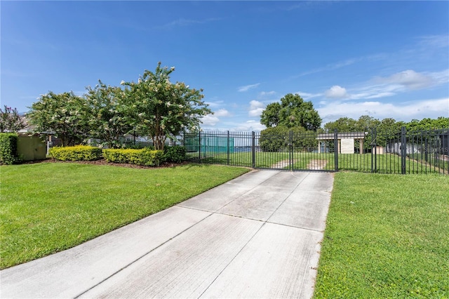 5361 Jade Cir, Belle Isle, FL 32812 - view of yard with driveway