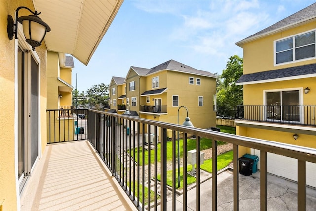 11 W Harding St Unit E, Orlando, FL 32806 - balcony featuring a residential view