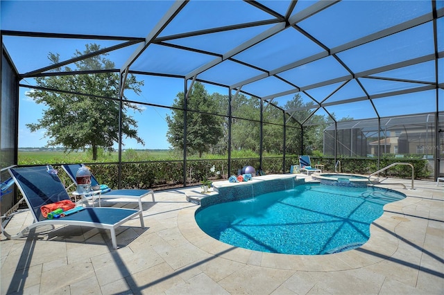 8020 Oak Shadow Ct, Davenport, FL 33837 - view of pool featuring a patio, a pool with connected hot tub, and glass enclosure